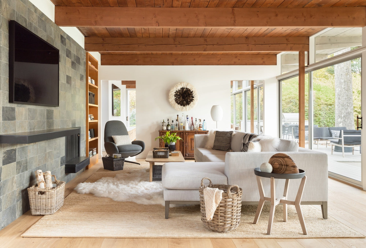 The Art of Layering Textures: Incorporating Wicker into Modern Minimalist Homes