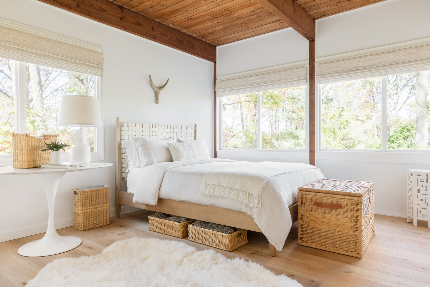 Maximizing Small Apartment Living with Multi-Purpose Wicker Storage